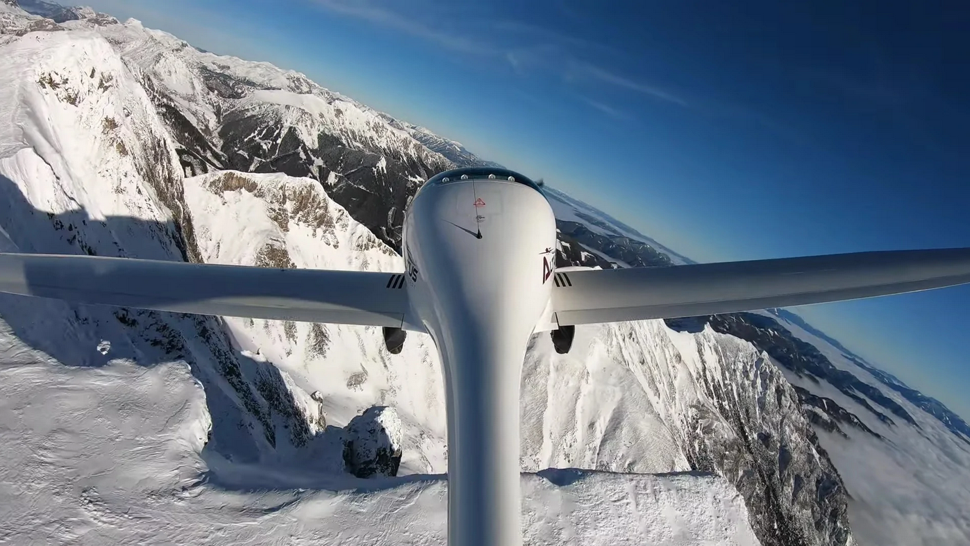 Altus in flight